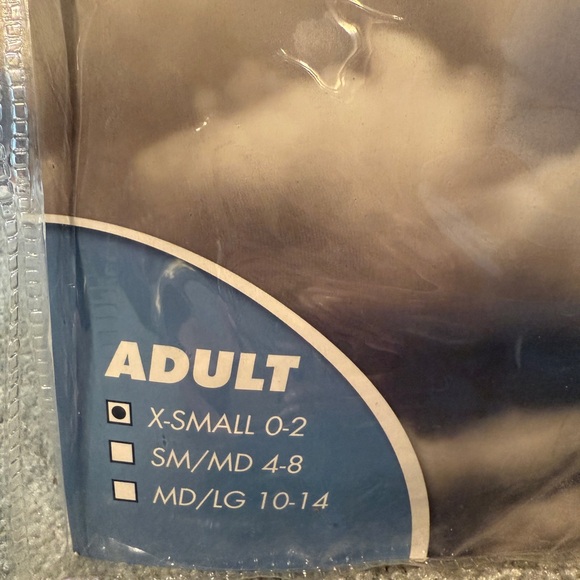 Sexy Nun Costume - Picture 4 of 5